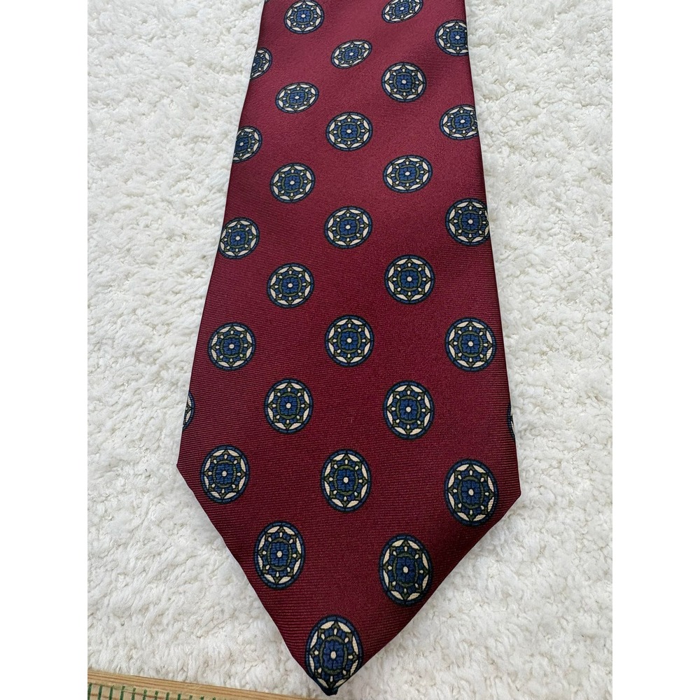 A. Foxx Ltd Tie Necktie Mens Burgundy Red Excellent Silk Geometric Medallion